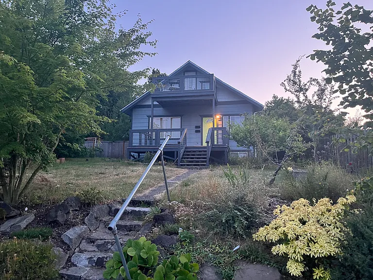 7731 38th Ave SW — Photo 33