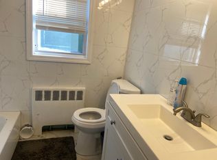 299 Arkansas Dr, Valley Stream, NY 11580