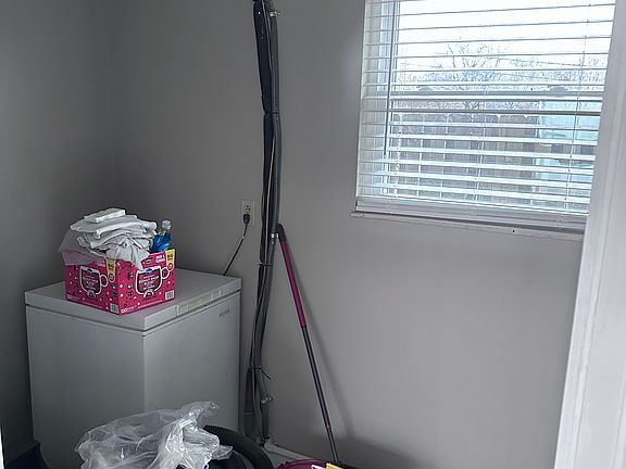 5th image of 816 Beaver Dr