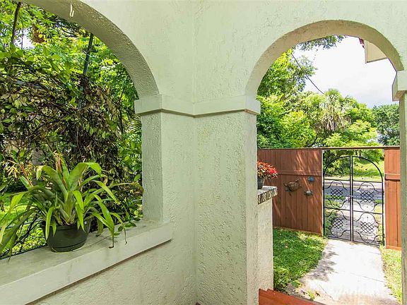 4th image of 48 San Carlos Ave