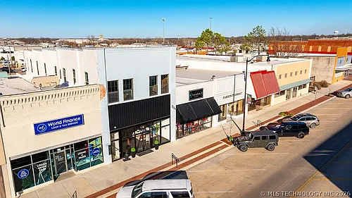 118 W Main St #A Photo 1