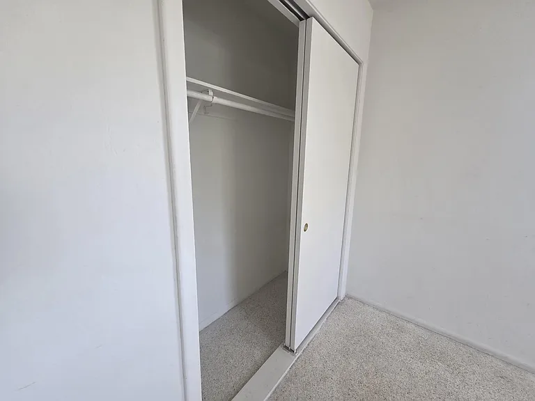 701 SE 15th St #12 — Photo 10