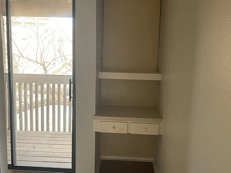 612 Park Pl #301 — Photo 33