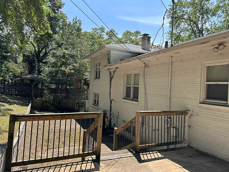 307 N Lake St — Photo 20