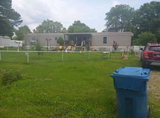 10632 Pasadena Rd, Carbondale, IL 62901