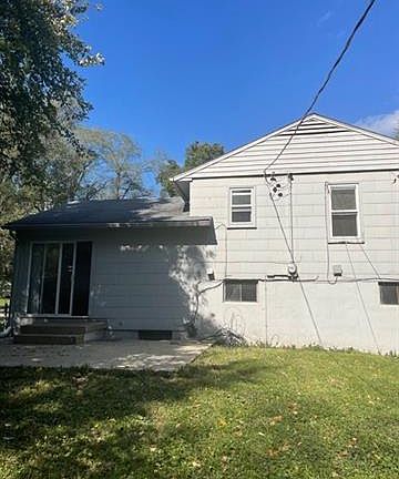3rd image of 8311 NE 110th St