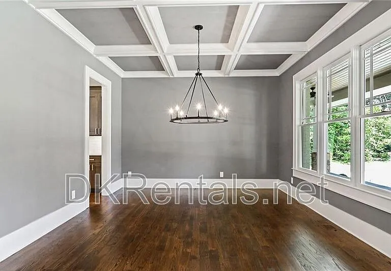 2272 Abby Ln NE — Photo 17