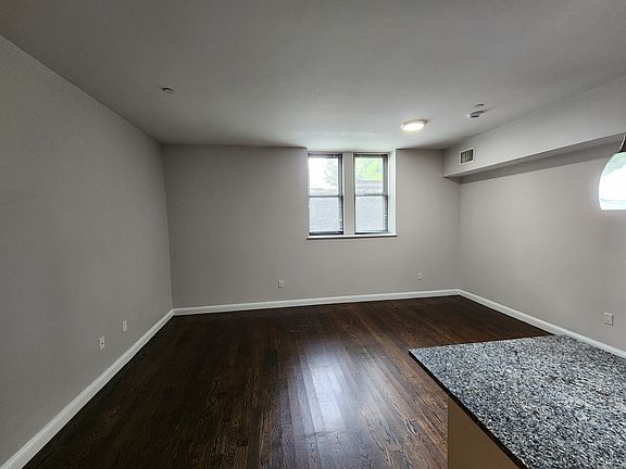3rd image of 10A Merrymount Rd #11