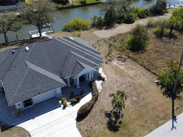 9436 Spring Cir, Pt Charlotte, FL 33981