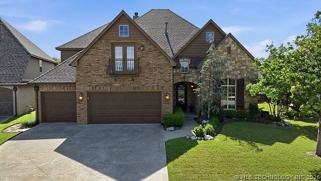 1st image of 3631 S Fir Blvd