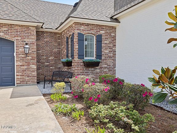 4th image of 118 Laken Ln