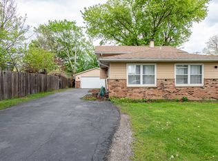 13 Baldwin Ave, Waukegan, IL 60085