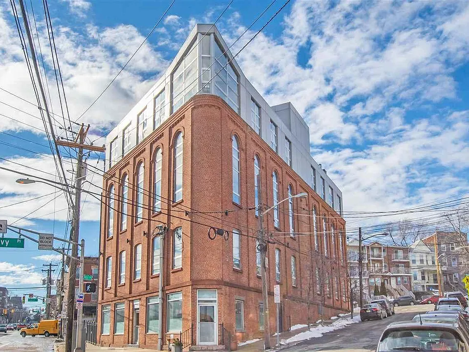 704 Grand St #12