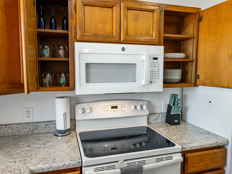 1502 W Shangri La Rd #2 — Photo 14