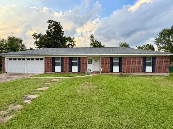 601 Ogilsvie St, Petal, MS 39465