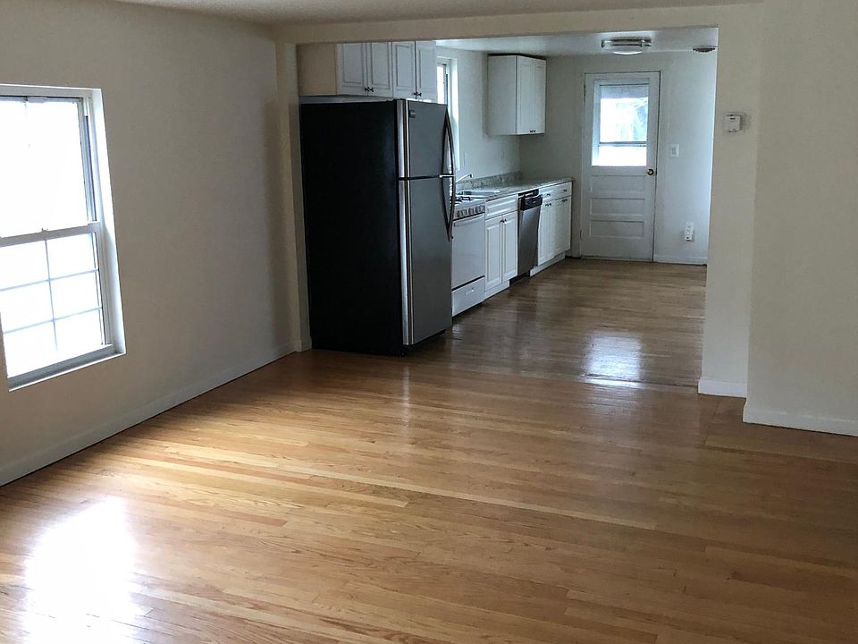 1st image of 31 2nd St Floor 2