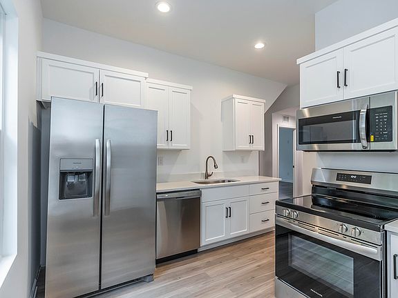 4th image of 343 Aylesford Pl