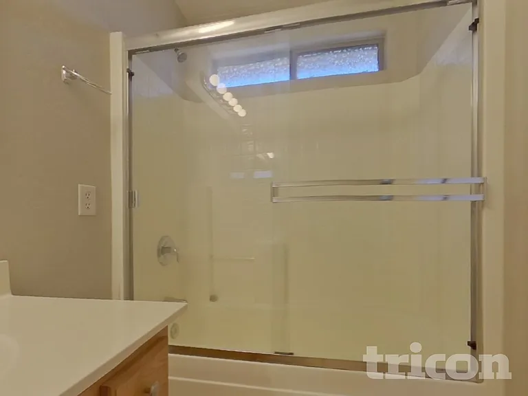 25683 W Saint Kateri Dr — Photo 9