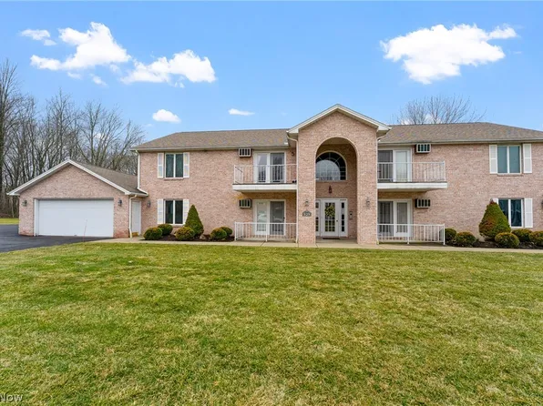 929 Auburn Hills Dr Unit 1, Youngstown, OH 44512