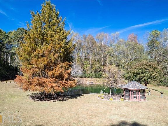 5th image of 1085 Pegasus Farm Ln