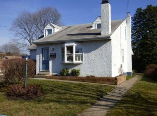 9 Dallas Rd, Willow Grove, PA 19090