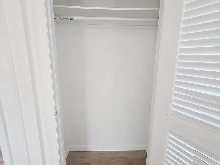 154 Weed Ave #2R — Photo 10