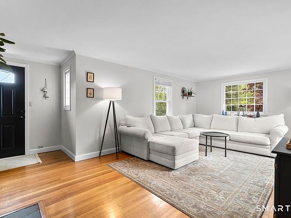 4th image of 55 Highwood Road