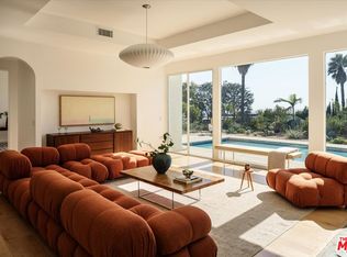 2655 Nottingham Ave, Los Angeles, CA 90027