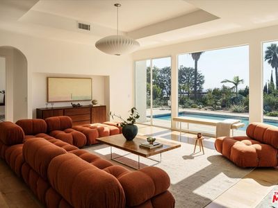 2655 Nottingham Ave, Los Angeles, CA, 90027
