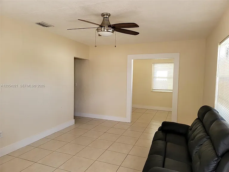 6630 NW 29th Ave — Photo 7