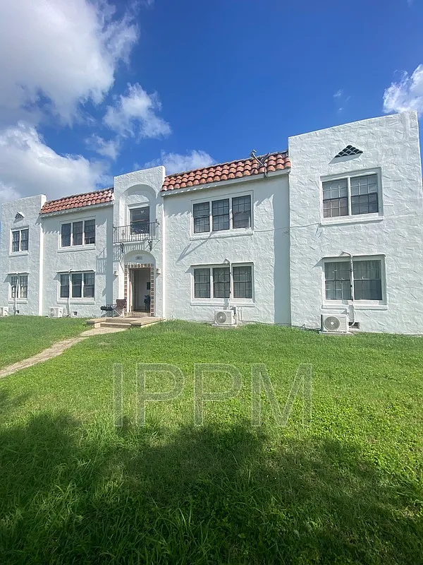 1 bed, 1.0 bath, 875 sqft, $700 — Photo 1