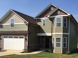459 Thoroughbred Dr NW, Cleveland, TN 37312