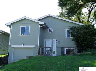 5614 S 48th St, Omaha, NE 68117