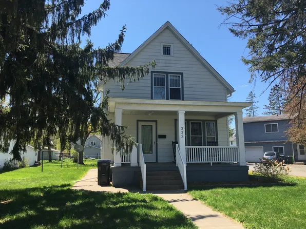 332 E 5th St, New Richmond, WI 54017