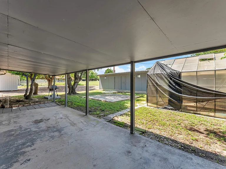 1803 Bluebonnet Ln — Photo 28