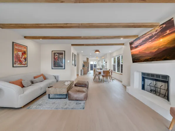3834 Evans St, Los Angeles, CA 90027
