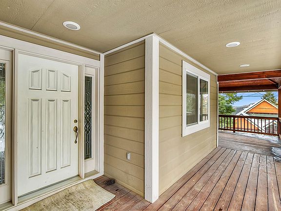 2nd image of 1024 Sandalwood Dr