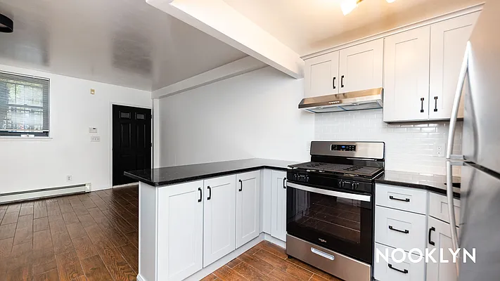 Rented by Nooklyn NYC LLC | media 3