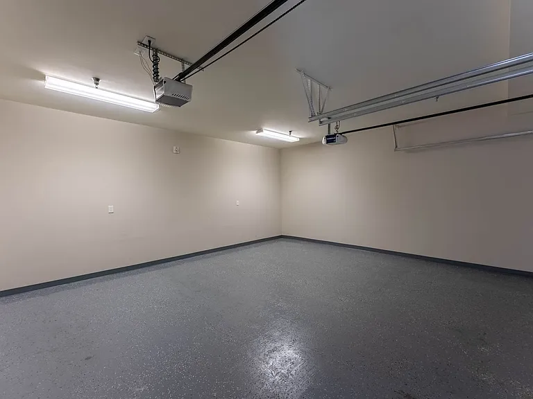 604 N Bluff Dr #127 — Photo 5