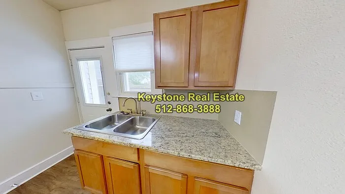 1607 S Austin Ave #B — Photo 18