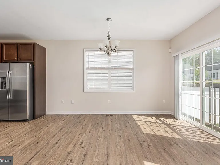 9627 Hillcrest Dr — Photo 22