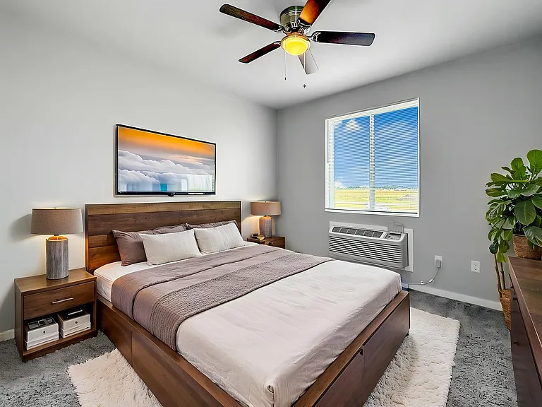 Parkside Luxury Apartments — Photo 19