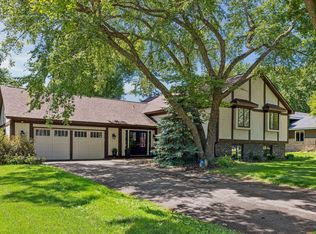 14315 Wedgeway Ct, Eden Prairie, MN 55346