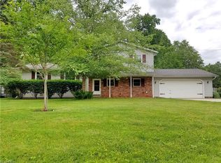 2455 Glengate Rd, Willoughby, OH 44094