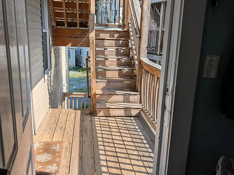 122 Laurel St #2F — Photo 18