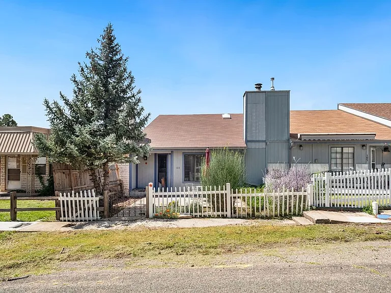 103 Niblic Ct — Photo 24