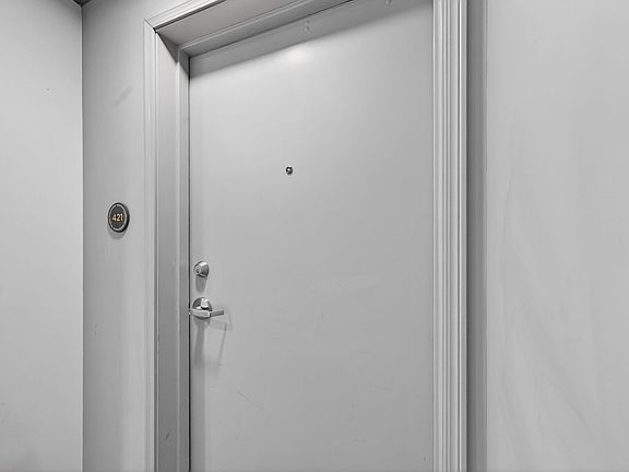 5th image of 400 Herron Dr APT 421