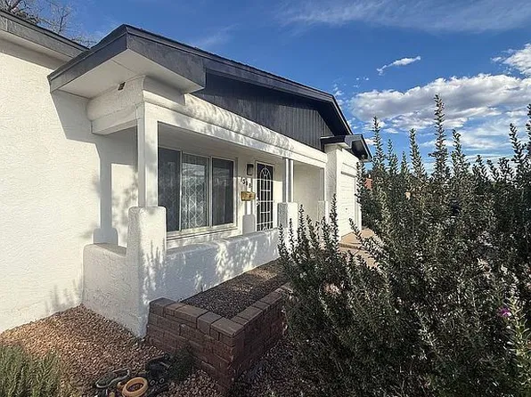 1508 Hoffman Dr NE, Albuquerque, NM 87110
