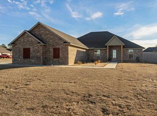 7655 Northgate Dr, Elgin, OK 73538