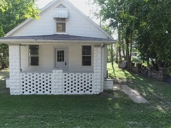 309 N Wood St, Shelbyville, IL 62565